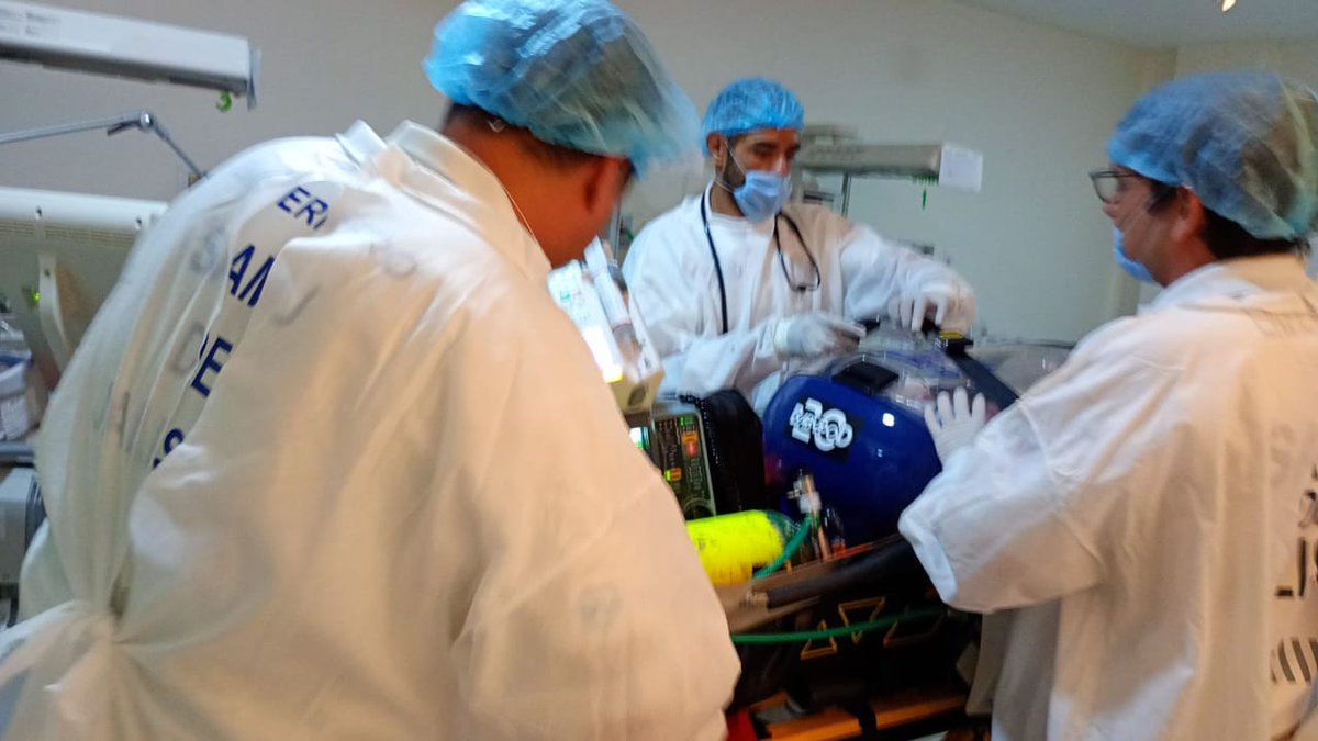 #TeContamos , yesterday, from the Community Hospital of La Barca Jalisco, a newborn with 26 weeks of gestation, was transferred by our medical staff in the BabyPod, a special incubator for the safe transfer of neonatal patients due to prematurity of any type...