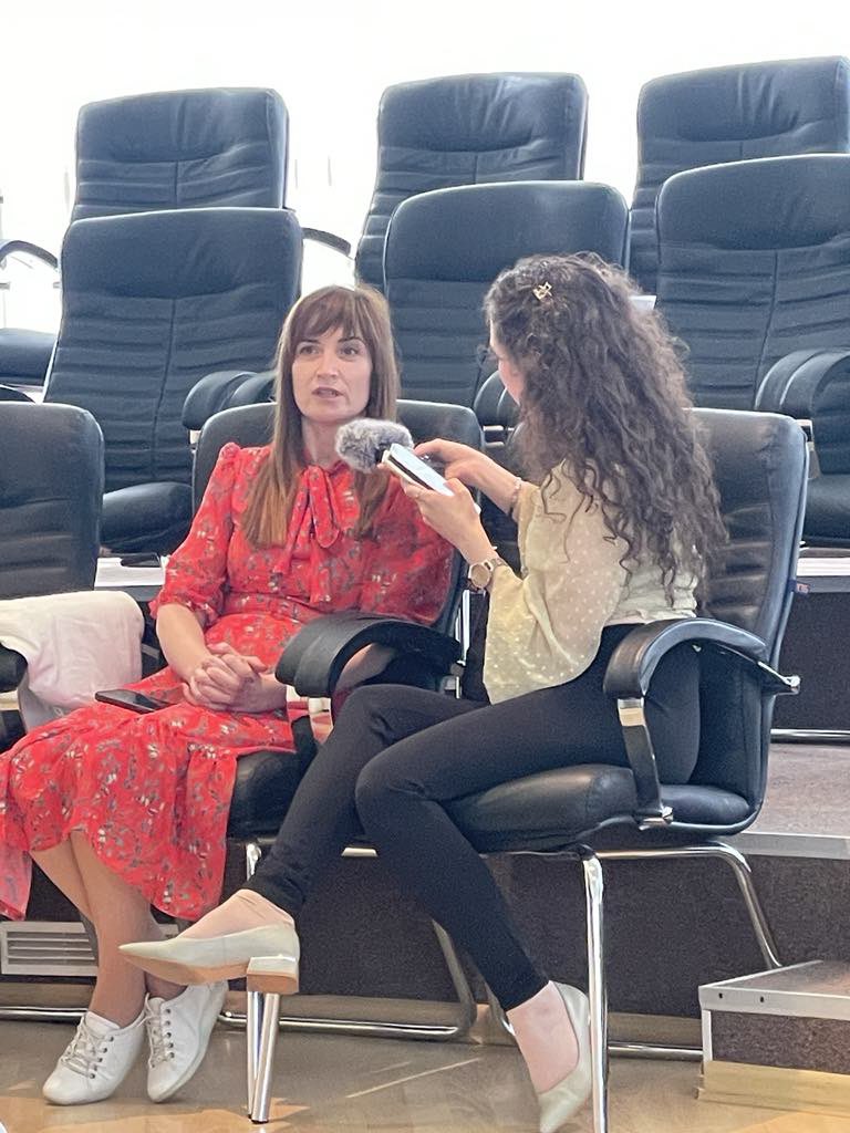 Tatiana Popa #Moldova (@tatianapopab) on Twitter photo I took the students from the National Student Council of Moldova to Mars, virtually!
As part of Moldova for Education week , I spoke to NSC and we connected to our <a href="/NASA/">NASA</a> friends, <a href="/redplanetrick/">Richard (Rick) Davis 🇺🇦</a> & Christina Cannon.
What a fantastic session this has been!
To #Mars in just one hour! I took the students from the National Student Council of Moldova to Mars, virtually!
As part of Moldova for Education week , I spoke to NSC and we connected to our <a href="/NASA/">NASA</a> friends, <a href="/redplanetrick/">Richard (Rick) Davis 🇺🇦</a> & Christina Cannon.
What a fantastic session this has been!
To #Mars in just one hour!