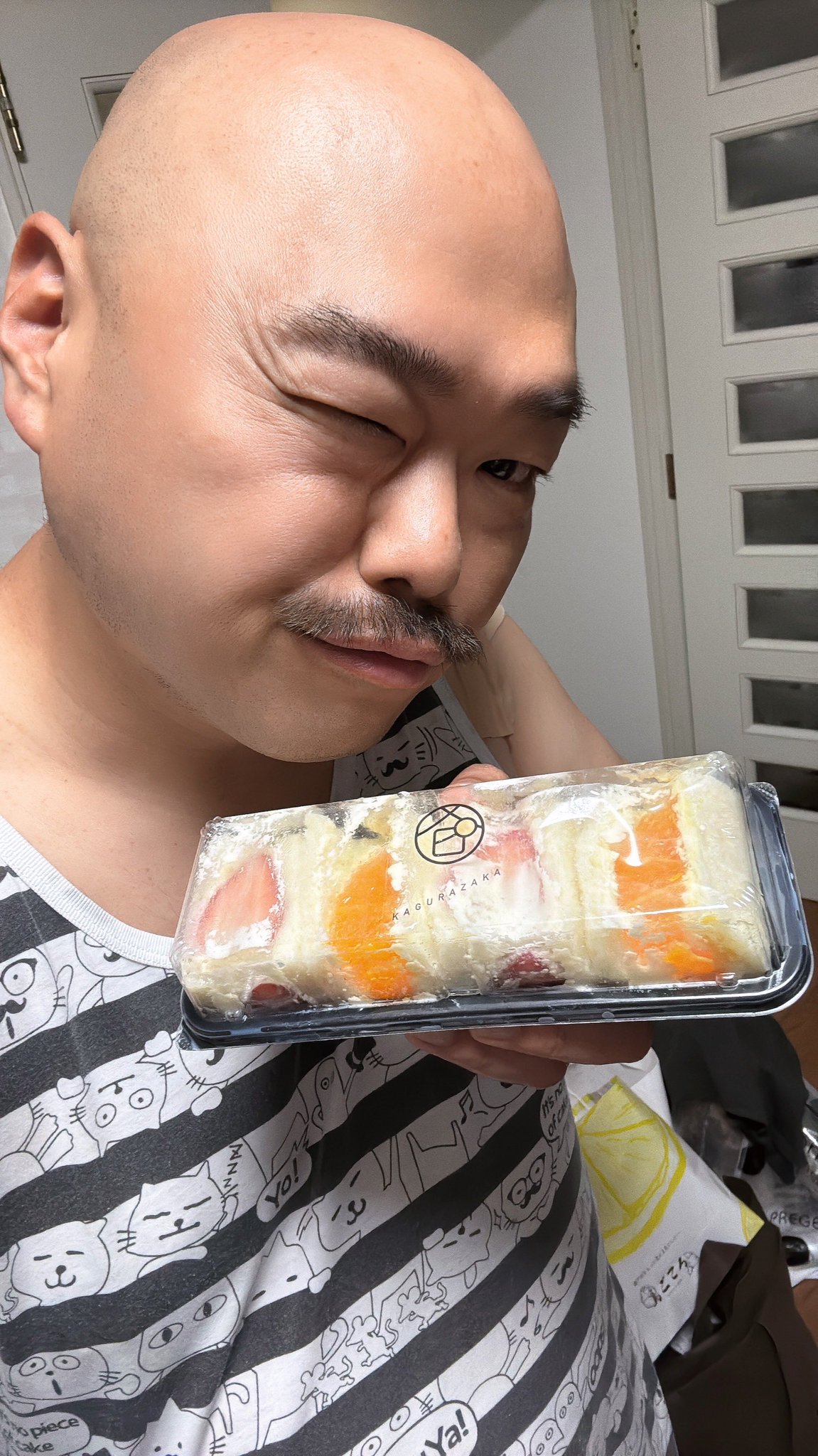 黒ちゃん おはおはピッチョン、ピチャピッチャーン♪