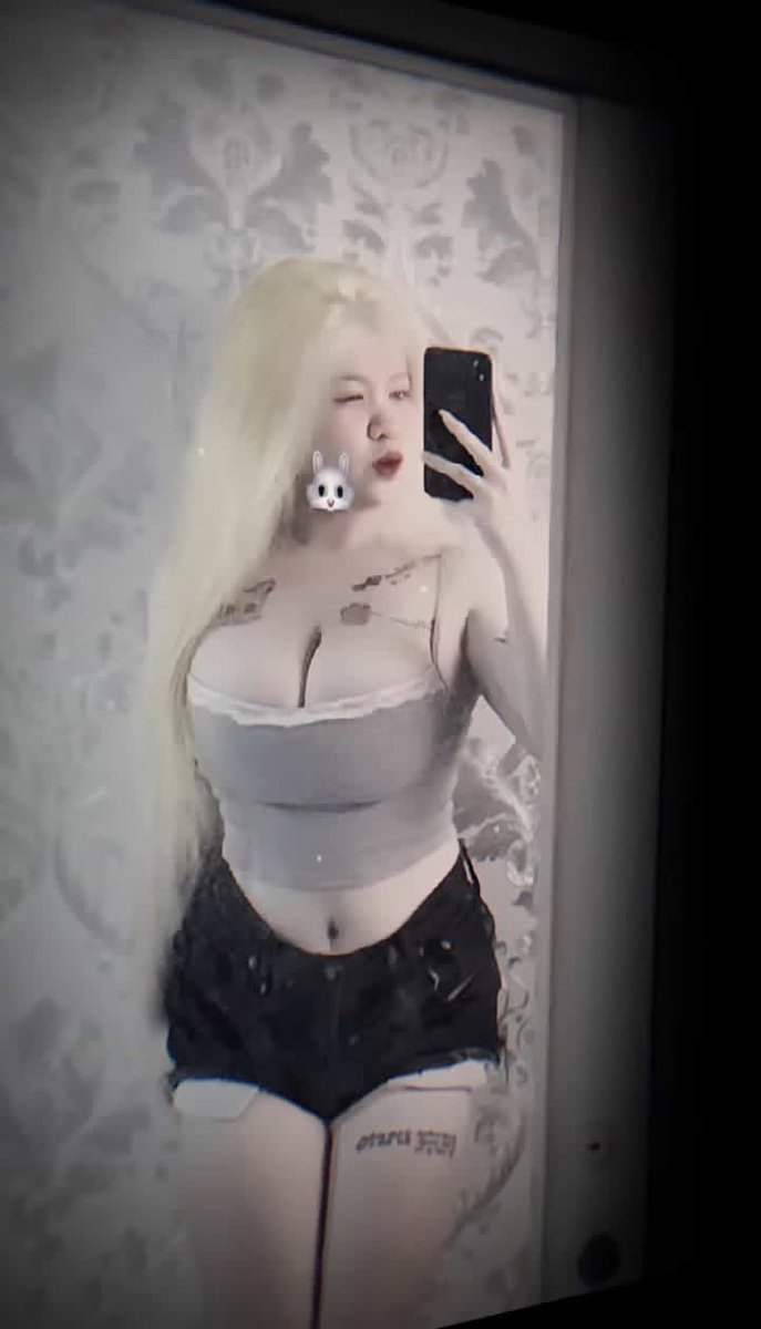 đảo ngáo tí , còn ai nhận ra bé thỏ này hem 🥺