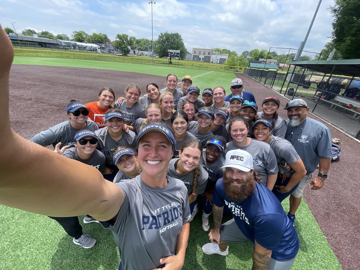 UT Tyler Patriots (@uttylerpatriots) on Twitter photo SB | One final practice for <a href="/Patriot_sb/">Patriot Softball</a> in the 2025 season before they play for a second straight NCAA Championship!
#SwoopSwoop SB | One final practice for <a href="/Patriot_sb/">Patriot Softball</a> in the 2025 season before they play for a second straight NCAA Championship!
#SwoopSwoop