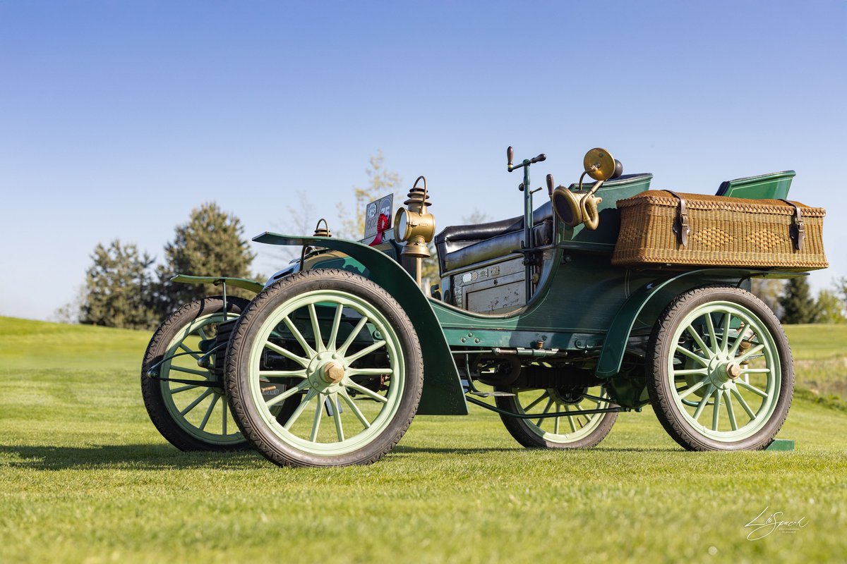 Escape to Nature tweet media