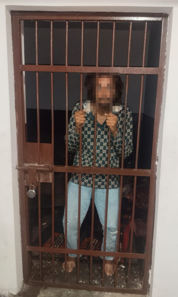 DCPTHindonGZB's tweet photo. @theherculesguy @Uppolice @ghaziabadpolice @myogiadityanath @DCPCityGZB @DCPRuralGZB @CMOfficeUP @DRPRAKASHSING14 @AnnuChaudhary08 @myogioffice उक्त प्रकरण के सम्बन्ध में थाना टीलामोड़ पुलिस द्वारा दुष्प्रचार करने वाले व्यक्ति को गिरफ्तार कर अग्रिम विधिक कार्यवाही की जा रही है। https://t.co/lRWtVThr5l