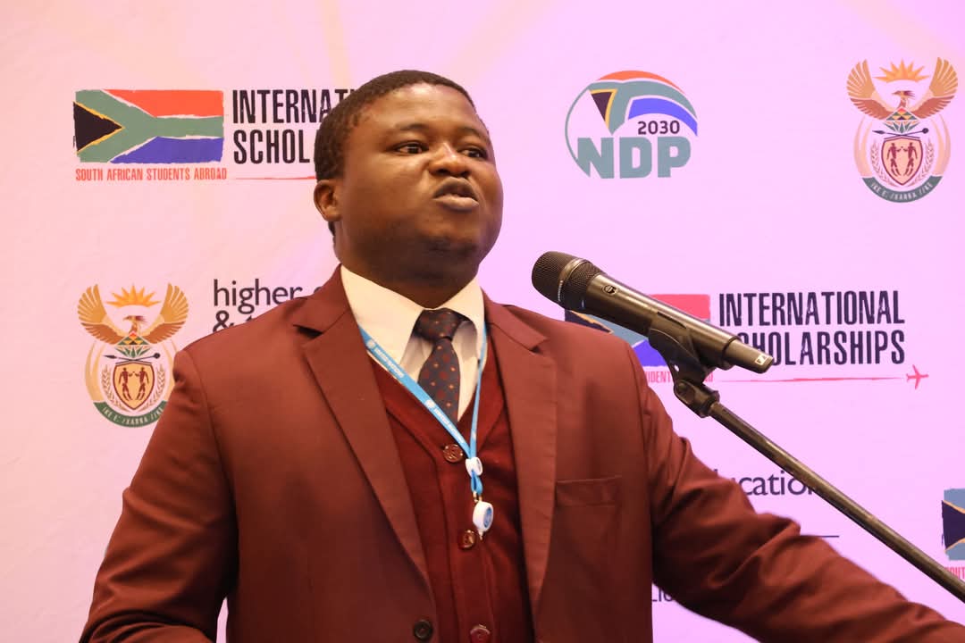 Minister of Higher Education and Training Dr Nobuhle Nkabane is currently meeting with DHET scholarship recipients at Sun City ahead of the G20 Seminar and the Second G20 Education Working Group Meeting to be held tomorrow, 27-29 May 2025
#Scholarship
#HigherEducation
#DHET