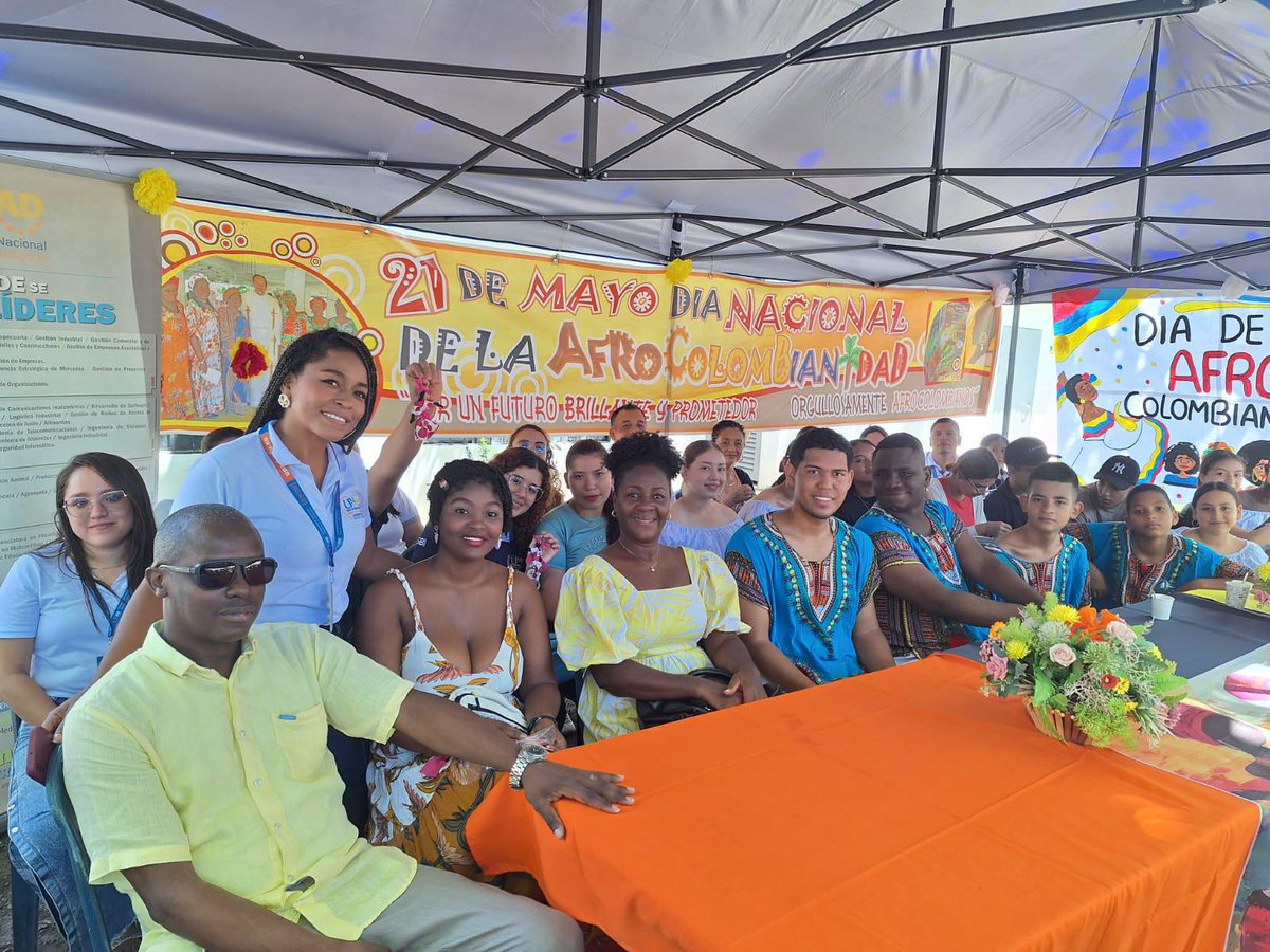 Olga_MarinZOCC's tweet photo. #CIPLaDorada En el día de la afrocolombianidad, el amor, resistencia y cultura, nos inspiran a reconocer su legado y seguir construyendo un país más justo, diverso e incluyente. Reafirmamos nuestro compromiso con la dignidad, la identidad y los derechos de las comunidades Afro. https://t.co/4MpvFSKzzP