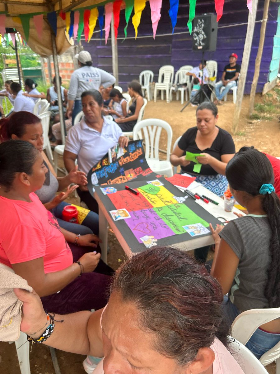 ¡Seguimos fortaleciendo redes comunitarias en autocuidado! En #Tibú, junto a Tejiendo Esperanza, creamos el primer itinerario de autocuidado para promover bienestar colectivo y lazos sostenibles 🫂.
Acción de #PAISSaludyMigración con <a href="/MinSaludCol/">MinSalud Colombia 🇨🇴</a>, <a href="/UEenColombia/">Unión Europea en Colombia 🇪🇺</a> y <a href="/AECIDColombia/">AECID Colombia</a>.