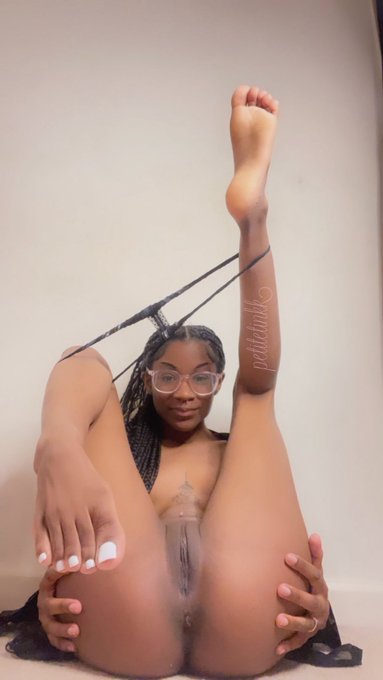 Watch petite goddess $7.77 OF . 👙💕's leaked NSFW photo on TwXstars