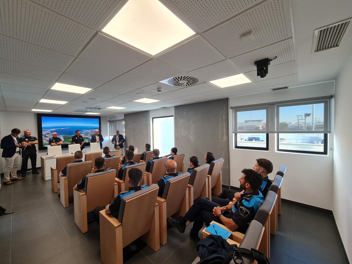 Hoy hemos inaugurado un nuevo curso de Ingreso para Policías  Portuarios.