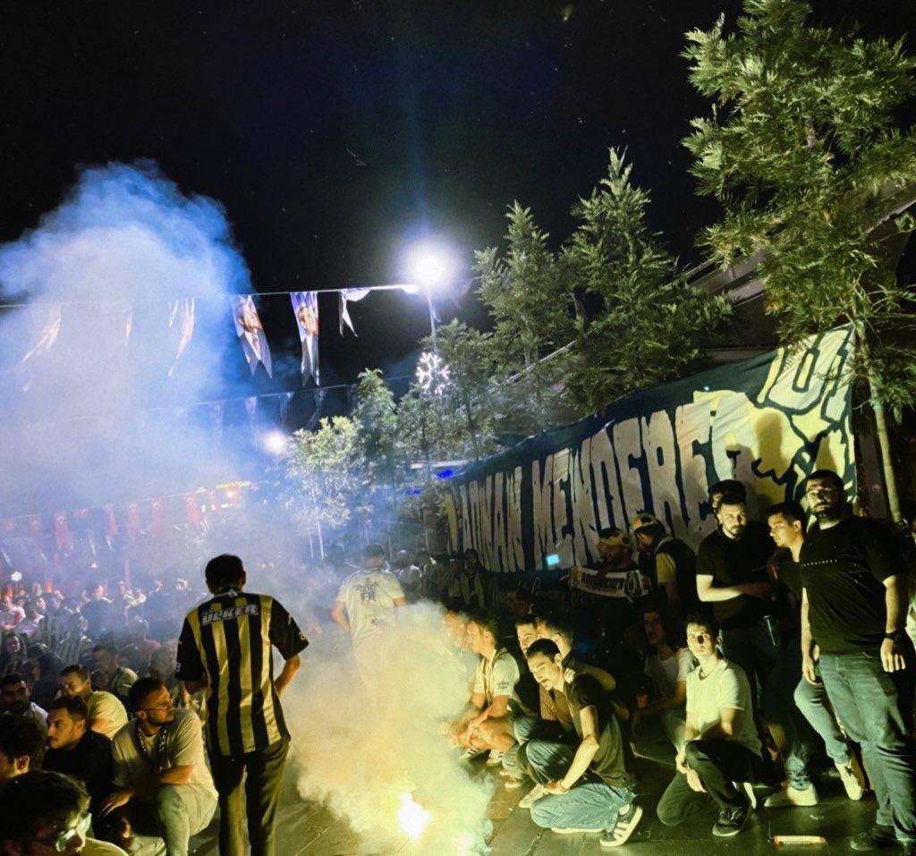 EFE tweet media