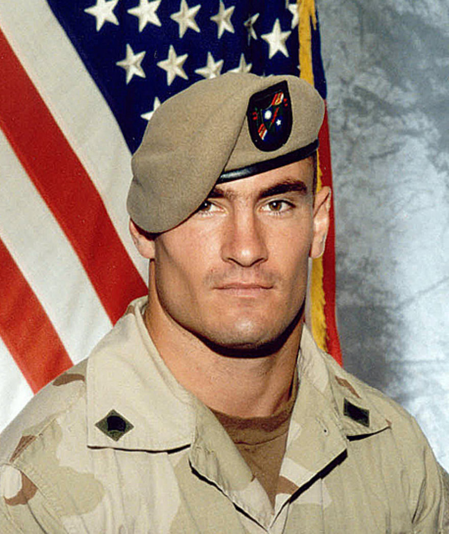 paddywarbucks's tweet image. So very many hero’s that have fought for this great country of ours- the men and women -sacrificed everything affording us the privilege to live free and be Americans. #gratitude #honor #sacrifice #love #PatTillman