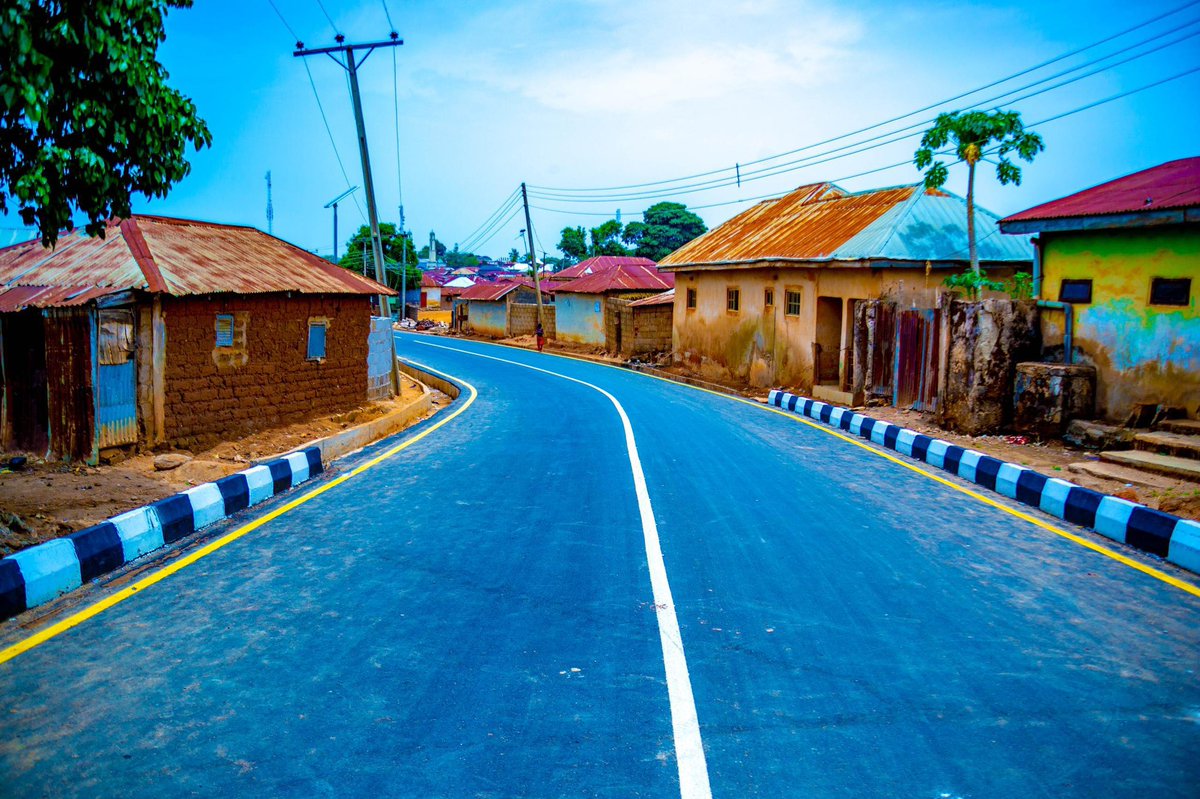 Governor @UbaSaniUs Commissions Kagarko Township Road as Kaduna Celebrates Two Years of Rural Transformation.

Kagarko, Nigeria – 26 May 2025 —
Kaduna State Governor Uba Sani has officially commissioned the Kagarko Township Road, marking two years of ambitious infrastructure