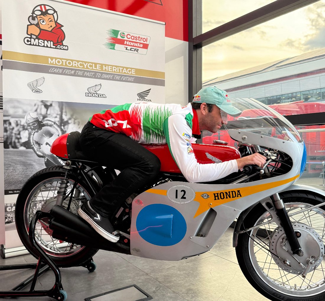 Another photo from head honcho of classic bikes George Beale, who took one of his Honda Six replica’s, owned by Honda, to Silverstone over the weekend.
Johann Zarco trying the Honda Six for size.
