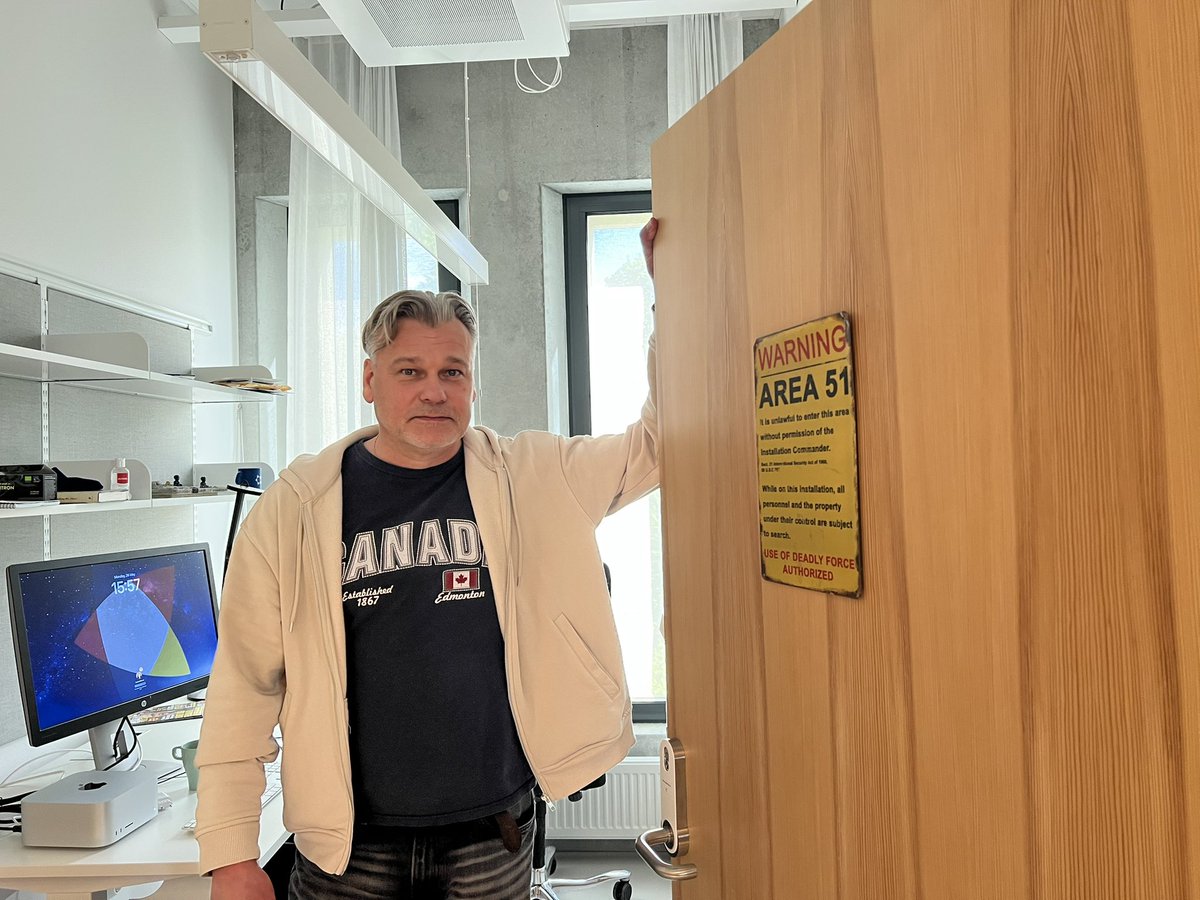 Dennis Asberg (@dennis_asberg) on Twitter photo New office at Nordita, Stockholm University!
Excited to dive into exploration and scientific research together with <a href="/DrBeaVillarroel/">Beatriz Villarroel</a> . Exciting times ahead!
#disclosure #explorer #UAPTwitter #anomaly #uapX #science New office at Nordita, Stockholm University!
Excited to dive into exploration and scientific research together with <a href="/DrBeaVillarroel/">Beatriz Villarroel</a> . Exciting times ahead!
#disclosure #explorer #UAPTwitter #anomaly #uapX #science