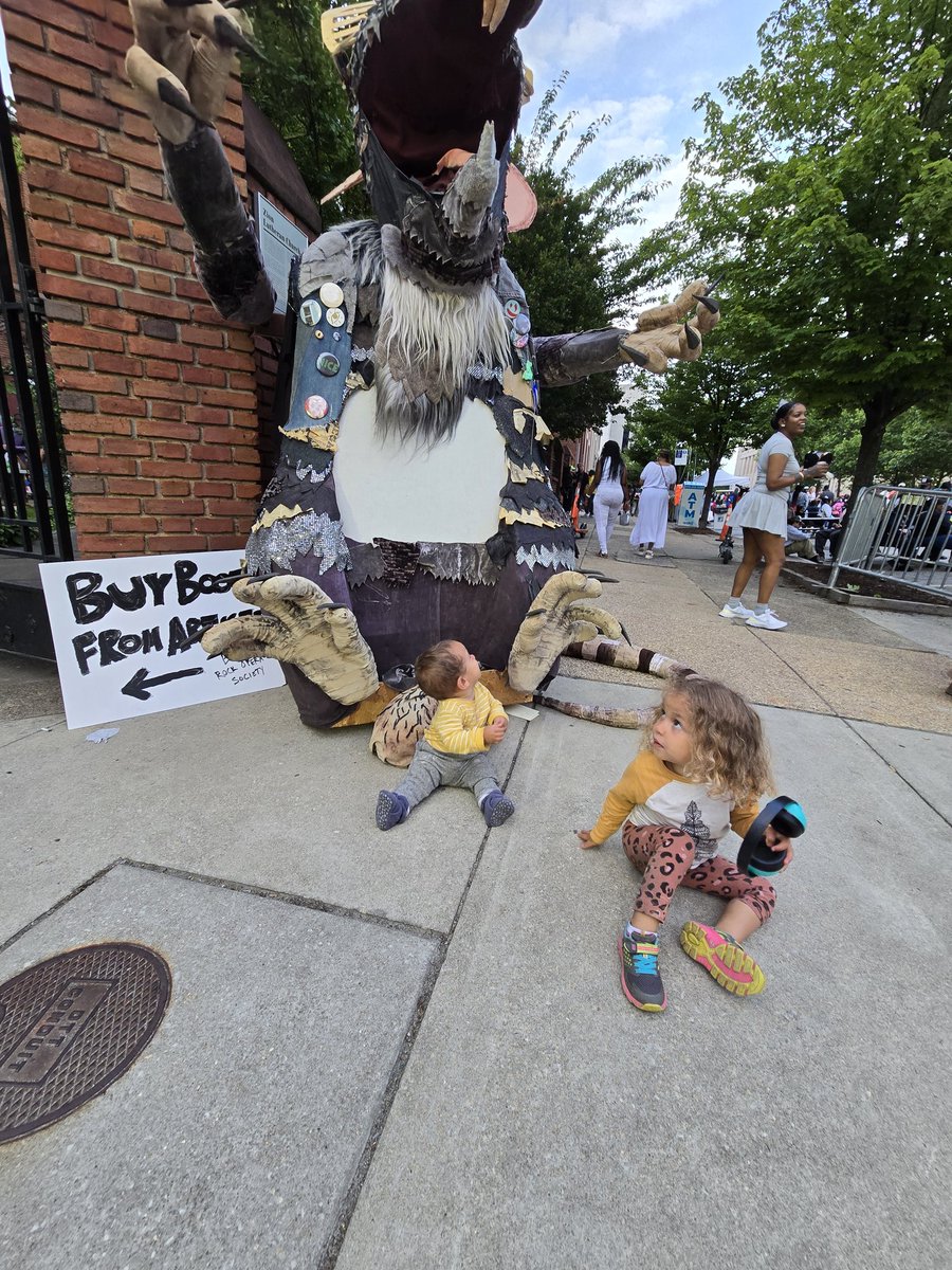 Kids got a selfie with <a href="/MayorBMScott/">Brandon M. Scott</a> at #artscape they did not like the talking rat <a href="/BmoreRockOpera/">Baltimore Rock Opera Society</a>