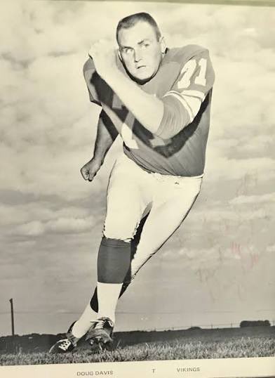 Thank you to the Centerburg community for recognizing my Uncle Doug as this year’s Distinguished Alumni recipient. Doug Davis was honored the other night for his NFL career (Minnesota Vikings 1966-72). I am very proud to be able to accept this reward on his behalf.