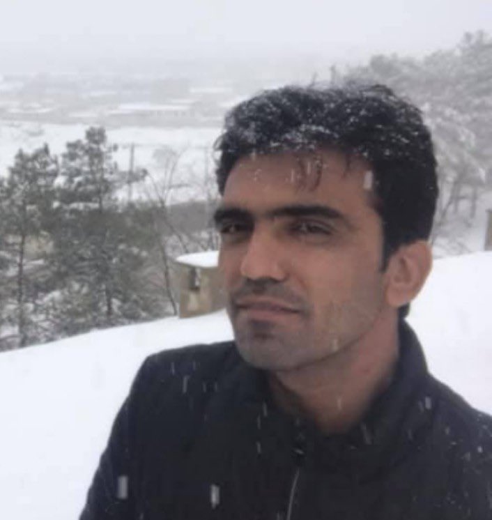 پیارے بھائی <a href="/Ghanibaluch/">Ghani Baloch</a> کاش میری آپ سے شناسائی نہ ہوتی تو ٹائم لائن اسکرول کر کے آگے بڑھتی مگر شاید یہ ممکن نہ ہے۔ آپ سے اکثر و بیشتر پریس کلب میں ملاقات ہوتی۔ آج معلوم  پڑاآپ بھی جبری گمشدہ کر دئے گئے ہے۔ آپ جلد پلٹ کر آئے اور اپنے لوگوں کے بیچ رہیں۔ بارہا کوشش کرتے ہے کہ چھپ