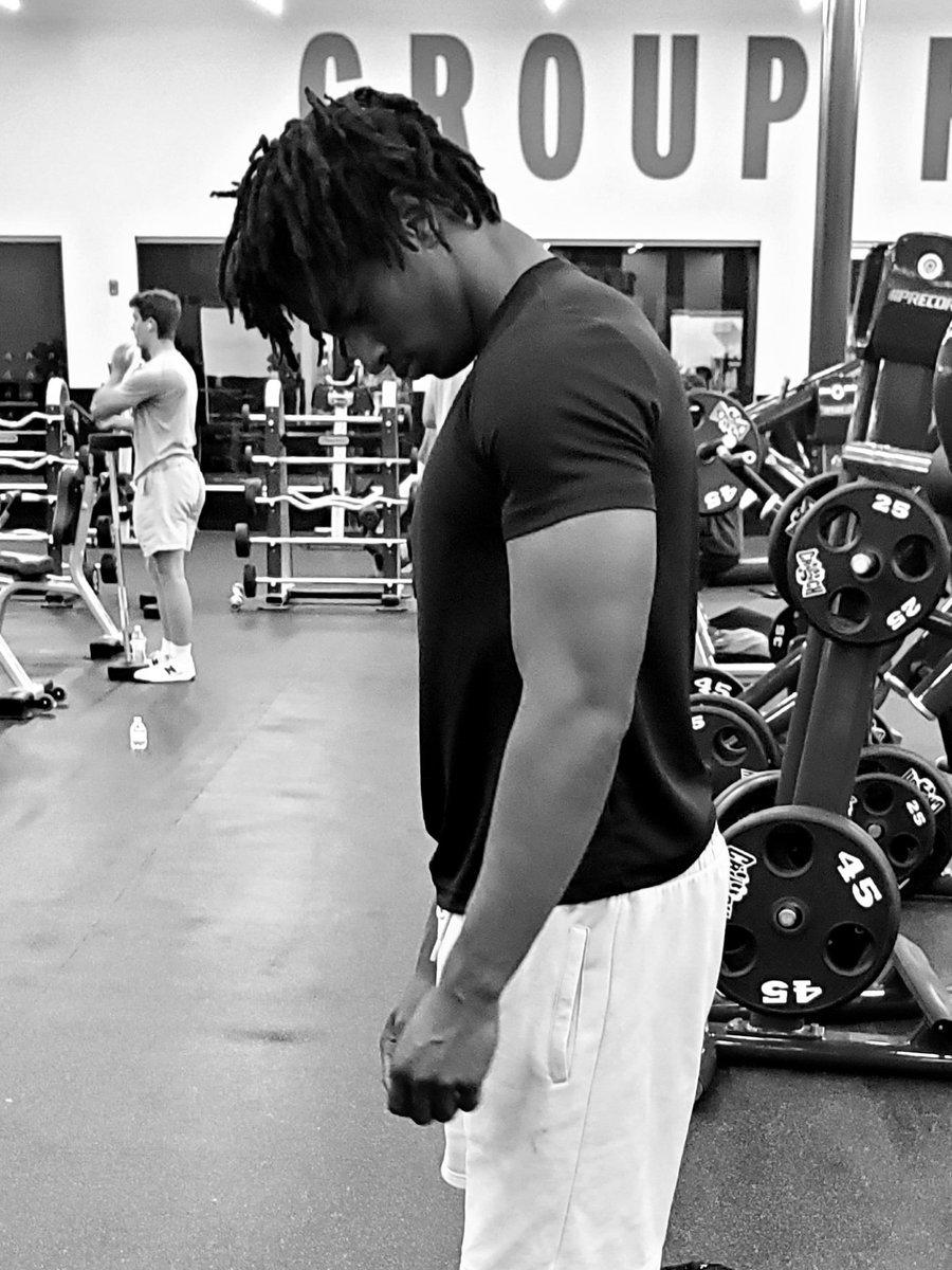 Dominic Odom (@dominicodom23) on Twitter photo Preparation:
People can tell how bad you want the game by your work ethic. Pressure😤 <a href="/GaffneyFootball/">Gaffney Football</a> #Chasing19 Preparation:
People can tell how bad you want the game by your work ethic. Pressure😤 <a href="/GaffneyFootball/">Gaffney Football</a> #Chasing19
