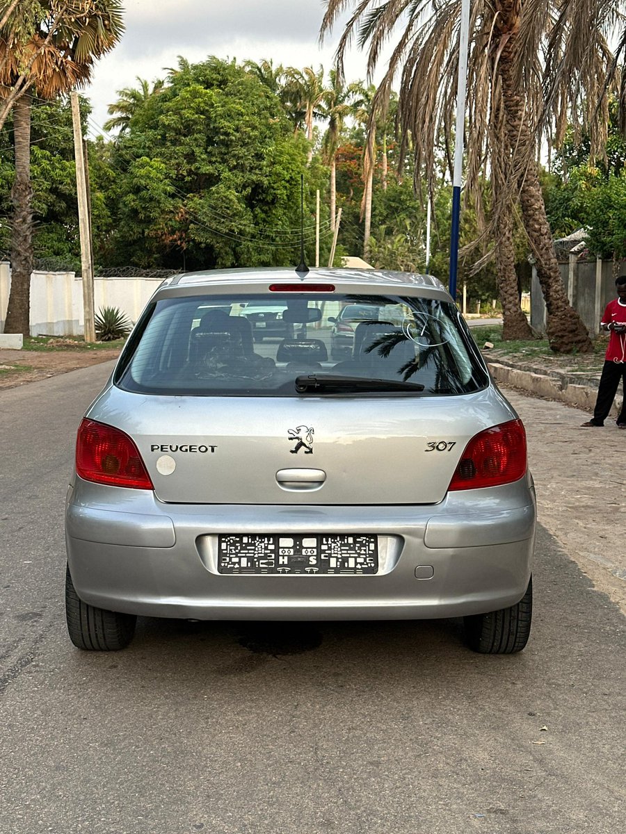 ahmerdrufae's tweet photo. FOR SALE!!!

FOREIGN USED PEUGEOT 307 MANUAL TRANSMISSION 
PRICE: 5.5m
LOCATION: KADUNA https://t.co/BL0utxUKwD