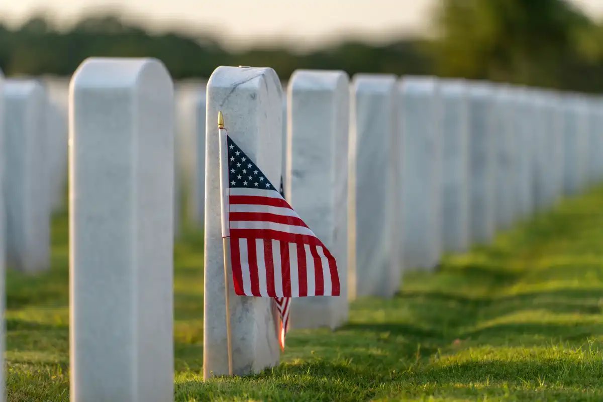 SilentVentures's tweet image. On this Memorial Day, we honor and remember the brave men and women who gave their lives in service to our nation. Their courage, sacrifice, and unwavering commitment to the values we hold dear—freedom, justice, and democracy—will never be forgotten.
To all who have served and…