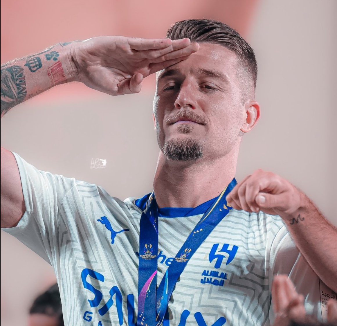 طارق tweet media