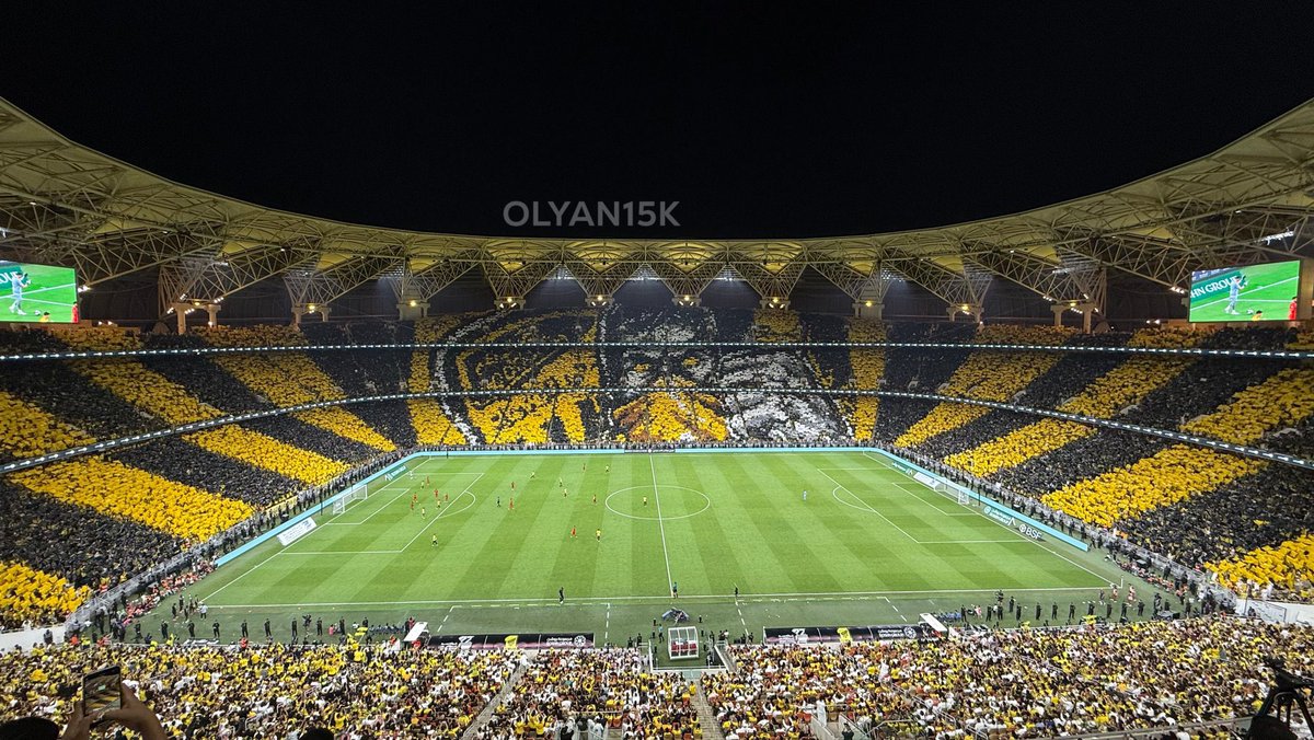 التيفو معا الهدف شي مش طبيعي يا عميد 😤🔥🔥