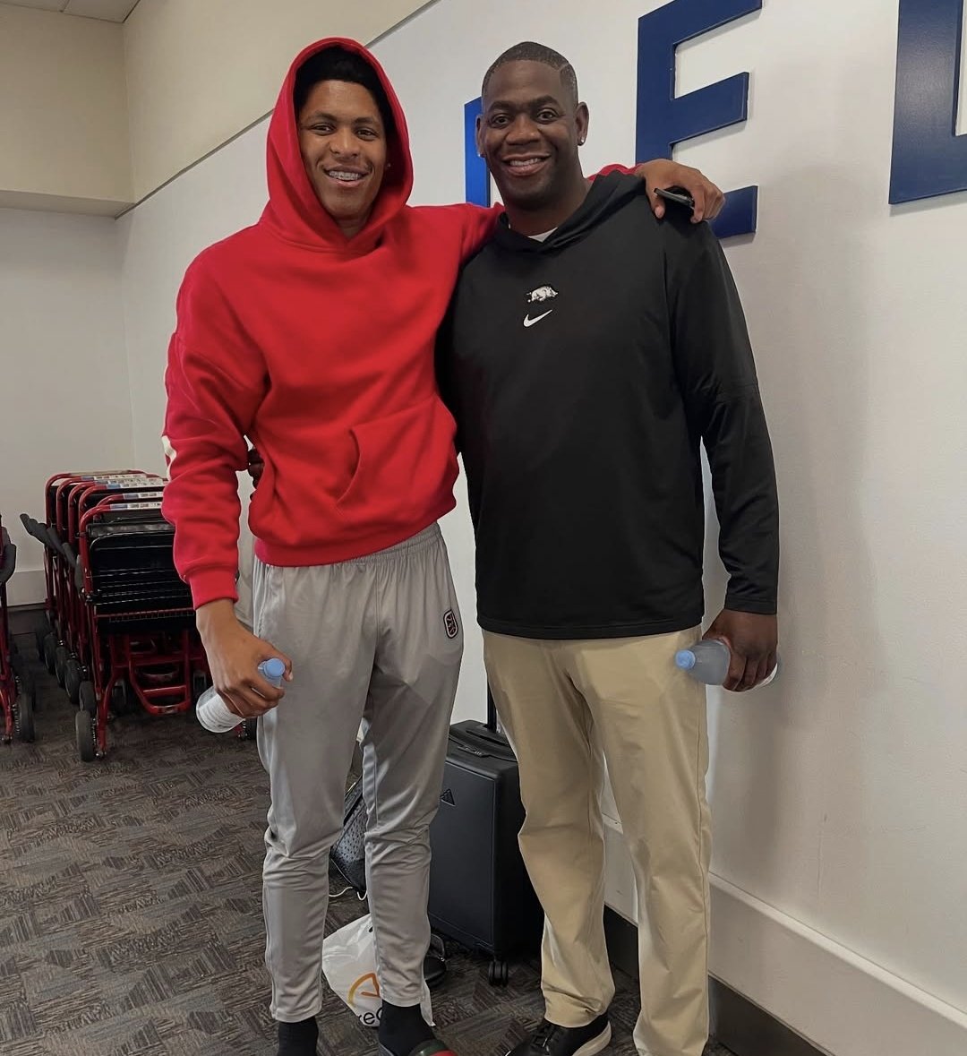 Kevin McPherson (@arhoopscoop) on Twitter photo Leek -- the 5-star baller "just landed" -- is now in Northwest Arkansas ... pictured here with RBJ <a href="/ThomasMeleek/">Meleek Thomas</a> <a href="/RonnieBrewerJr/">Ronnie Brewer</a> ... Leek -- the 5-star baller "just landed" -- is now in Northwest Arkansas ... pictured here with RBJ <a href="/ThomasMeleek/">Meleek Thomas</a> <a href="/RonnieBrewerJr/">Ronnie Brewer</a> ...