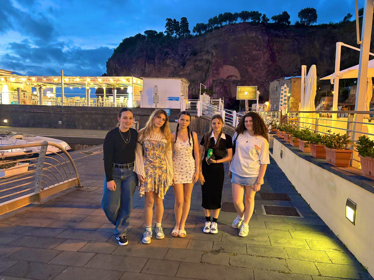 Spontaneous evenings are the best ones! Heading down to Port of Piano tonight for a quick dip and some dinner by the water. Nothing like good vibes, sea breeze, and a tasty bite to end the day right! <a href="/sl_academy/">The St Leonards Academy</a>