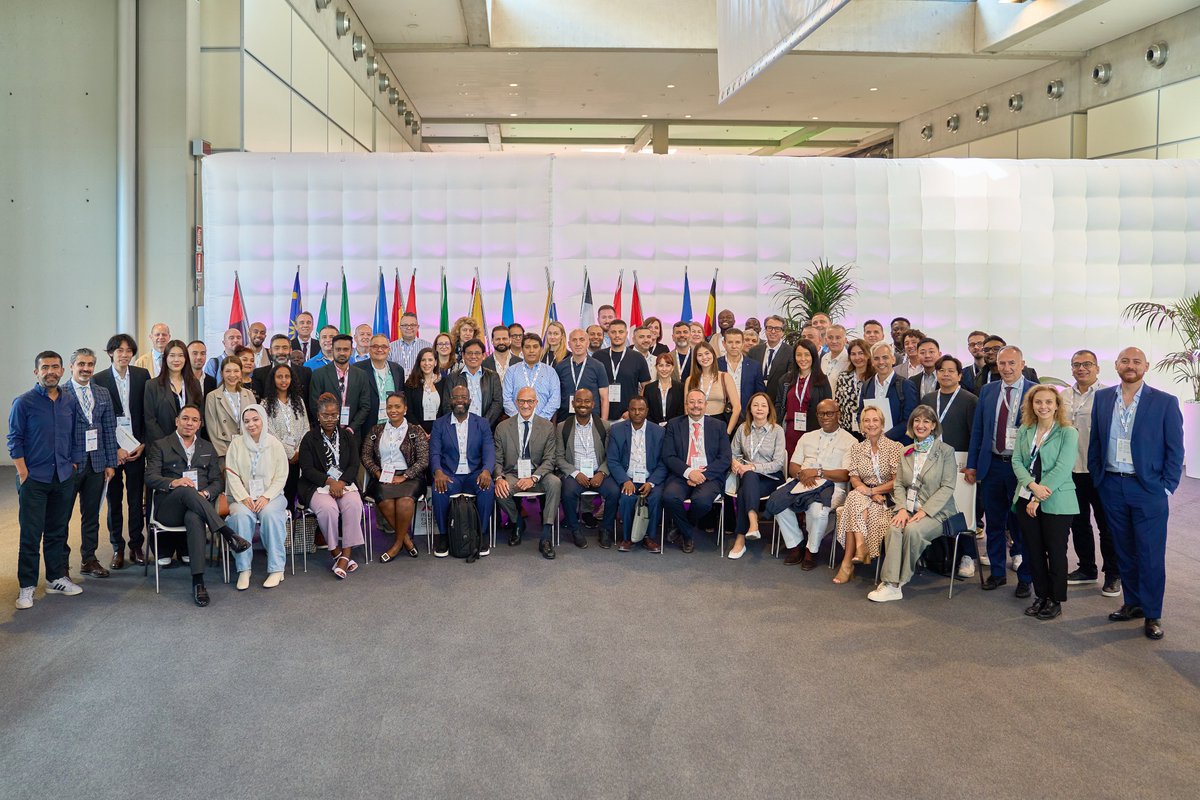 Del 15 al 17 de mayo se llevó a cabo la
<a href="/EXPODENTAL/">Expodental Meeting</a>
de Rimini. Invitamos a la empresa importadora uruguaya   Innovadent a la ronda de negocios B2B y exposición de equipamiento dental.
<a href="/ITAtradeagency/">Italian Trade Agency</a>
<a href="/ItalyinUruguay/">Italy in Uruguay</a>