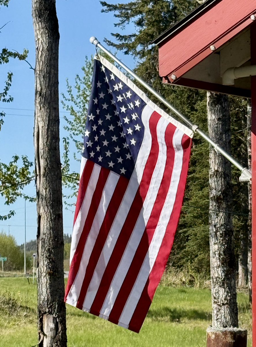 On behalf of our family, a heartfelt thank you to the service men and women and their families for the sacrifices you have made. We remember and appreciate you! 🫡 🇺🇸