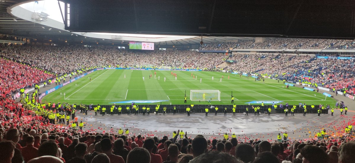 A weekend I'll never forget. Seeing Aberdeen lift the Scottish Cup with the Lewis and Harris Dons was pure joy!