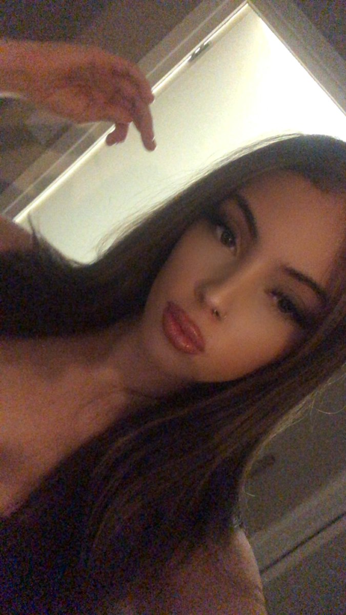 leighphillipsx3's tweet photo. Where’s all the piggy’s at?!?! #findomsonly #GoddessVibes #findomgoddes #buyingcontent #buyingcontentuk #contentcreator #findomslave #sub #emptyyourwallets #PayPigSeason https://t.co/mGziAvR2li