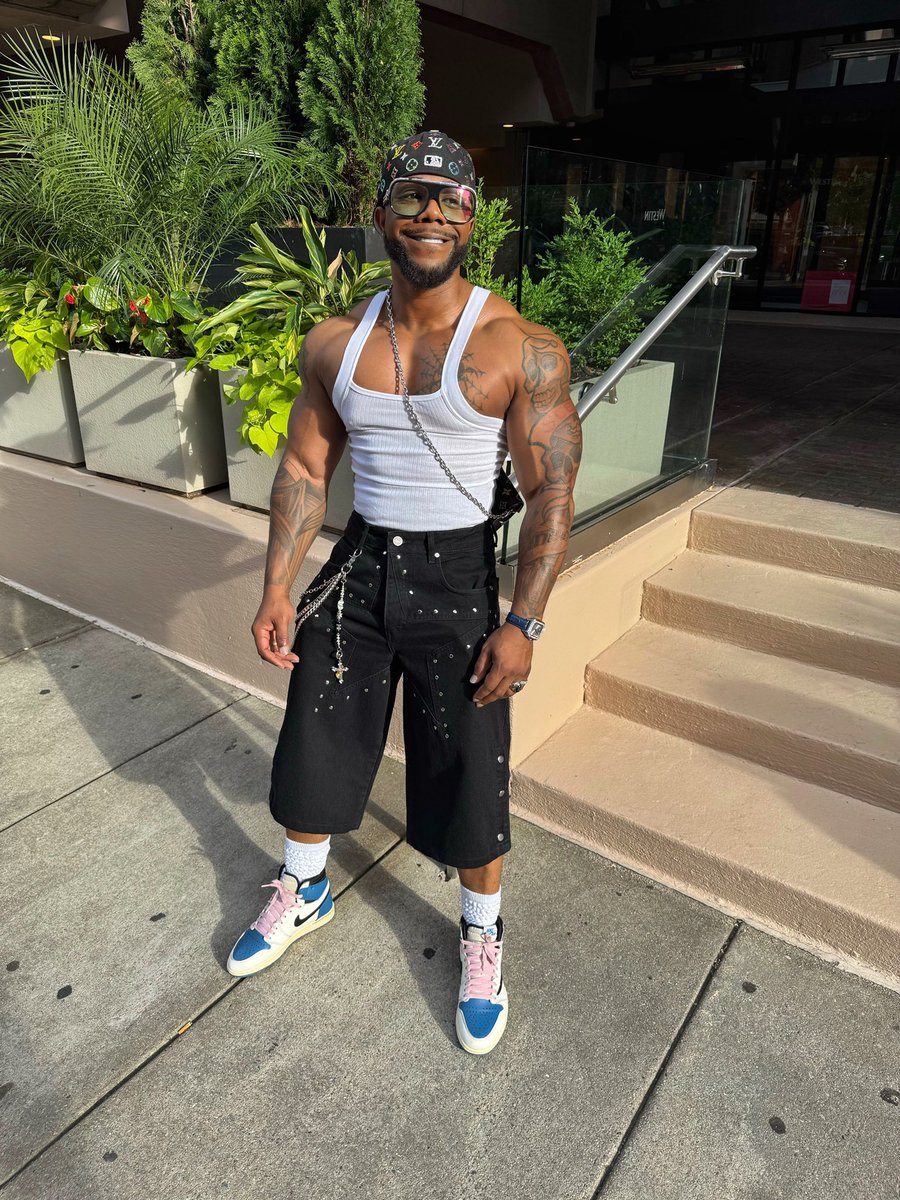 DJustdeno's tweet image. Extremely Humble🙏🏾…..But I’m Also Exactly Who The Fuck I Think I Am‼️