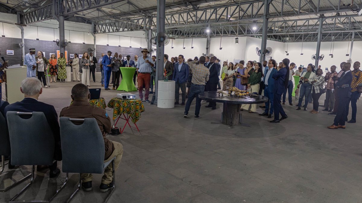 2️⃣ Pour l’UE, ce parc en danger, mais résilient est une partie de la solution aux conflits à répétition dans l’Est de la RDC. D’où l’approche paysage prôné par l’UE dans ses interventions ainsi que de nombreuses autres initiatives envisagées au profit des communautés.