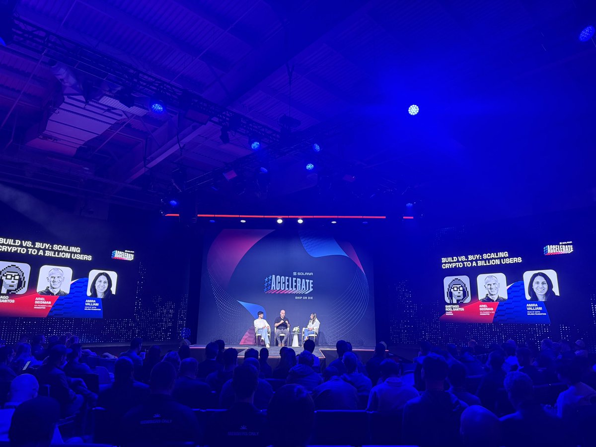 _annabellehuang's tweet image. Nothing like being back in my second home 🗽
Only in NYC:
- Morning: Wall Street suits debating the GENIUS Stablecoin Act
- Afternoon: degen shilling the next Solana memecoin
Happy Memorial Day to the city where TradFi and DeFi converge, and where new ideas are born!