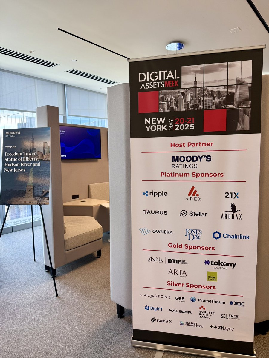_annabellehuang's tweet image. Nothing like being back in my second home 🗽
Only in NYC:
- Morning: Wall Street suits debating the GENIUS Stablecoin Act
- Afternoon: degen shilling the next Solana memecoin
Happy Memorial Day to the city where TradFi and DeFi converge, and where new ideas are born!