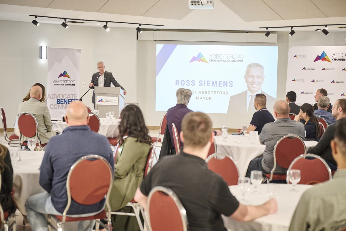 alexandriamitch's tweet photo. Thank you to B.C.'s Minister of Jobs, Economic Development and Innovation @Diana_Gibson_BC  for visiting #Abbotsford for the @ACOC Leaders Lunch.

We look forward to continuing to work in collaboration to improve economic competitiveness, resilience, and job creation! #bcpoli https://t.co/SXdIny0x3s