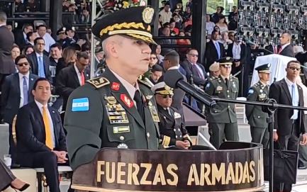 FF.AA. pasó de ser una institución dedicada a la defensa nacional a convertirse en un brazo del oficialismo
confidencialhn.com/ff-aa-paso-de-…