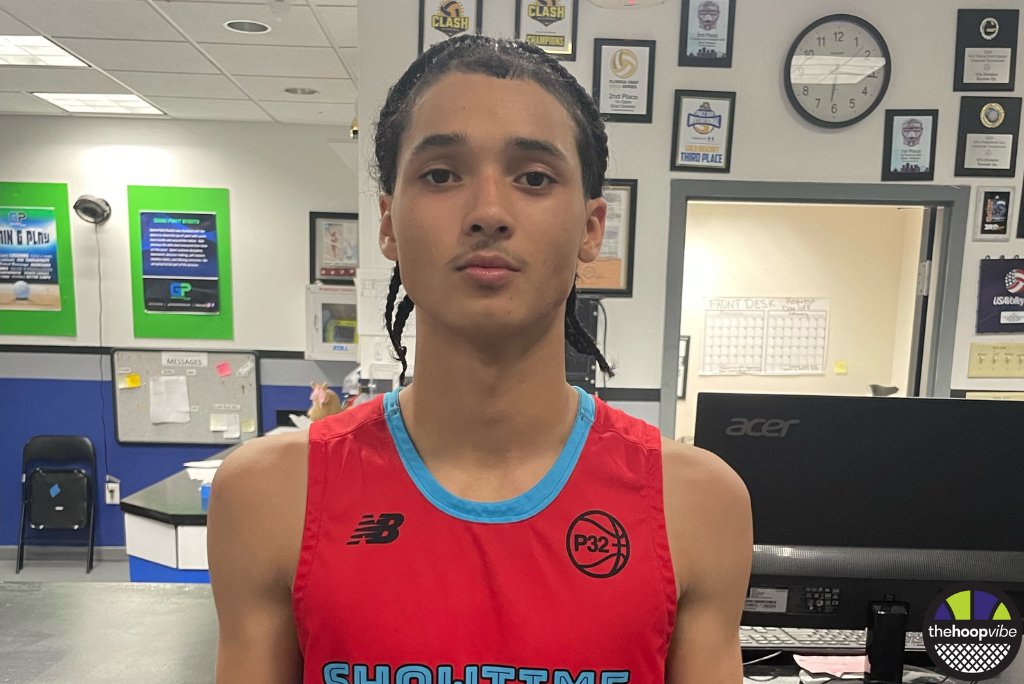 ᴊᴀᴋᴇ ᴘᴇʀᴘᴇʀ (@thehoopvibe) on Twitter photo Standouts: <a href="/OntheRadarHoops/">Shun Williams</a> FL Memorial Day Classic
✏️ by <a href="/AP_Writess/">Allen Pettigrew</a>
Read Here - thehoopvibe.com/standouts-otr-…
❌<a href="/relljames08/">Terell James</a>
❌<a href="/samuel_mit11174/">Samuel Mitchell</a>
❌Reid Foster
❌<a href="/isaiahchandler0/">isaiah chandler</a>
❌<a href="/CPerry13_/">Christopher Perry</a>
❌<a href="/MoKamara23/">Mo Kamara</a> Standouts: <a href="/OntheRadarHoops/">Shun Williams</a> FL Memorial Day Classic
✏️ by <a href="/AP_Writess/">Allen Pettigrew</a>
Read Here - thehoopvibe.com/standouts-otr-…
❌<a href="/relljames08/">Terell James</a>
❌<a href="/samuel_mit11174/">Samuel Mitchell</a>
❌Reid Foster
❌<a href="/isaiahchandler0/">isaiah chandler</a>
❌<a href="/CPerry13_/">Christopher Perry</a>
❌<a href="/MoKamara23/">Mo Kamara</a>