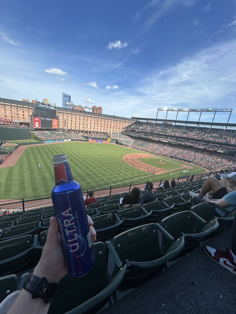 Is_Carosone's tweet photo. moved to DE last week &amp; drove 3hr in holiday traffic to Baltimore for the game today! Let’s go cards!! #STLCardinals @Cardinals @FanDuelSN_MW https://t.co/WG4AXYWgfC