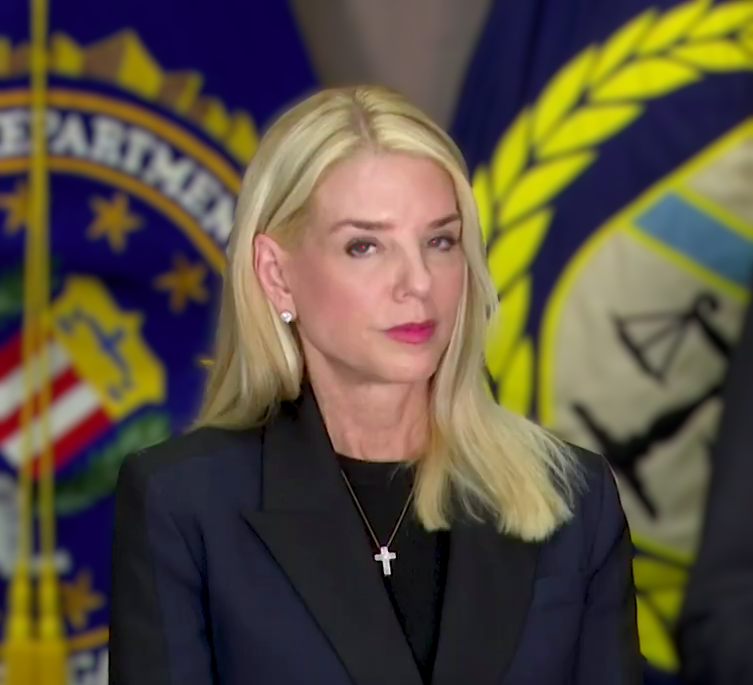 DrainAlliance's tweet photo. progress to #DrainTheSwamp *attny general Pam Bondi is scrapping the 'DOJ’s insider veto' that shielded corrupt lawmakers* Now, local U.S. attorneys can indict Congress members without Public Integrity Section approval. Swift ethics action unhindered @drainalliance
 @AGPamBondi https://t.co/kcRmnbajIs
