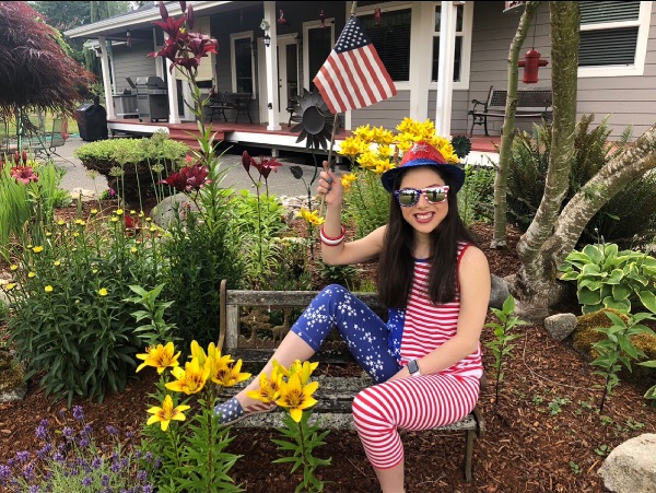 GDSFoundation's tweet image. 🎇GLOBAL hopes that we're all able to pause &amp;amp; remember our fallen service members for their ultimate sacrifice, while having a relaxing, happy &amp;amp; fun #MemorialDayWeekend. Send us photos of your #MemorialDay picnics &amp;amp; parades!  bit.ly/3NsYrse 
(Thx @Tabiathemodel 4 photos)