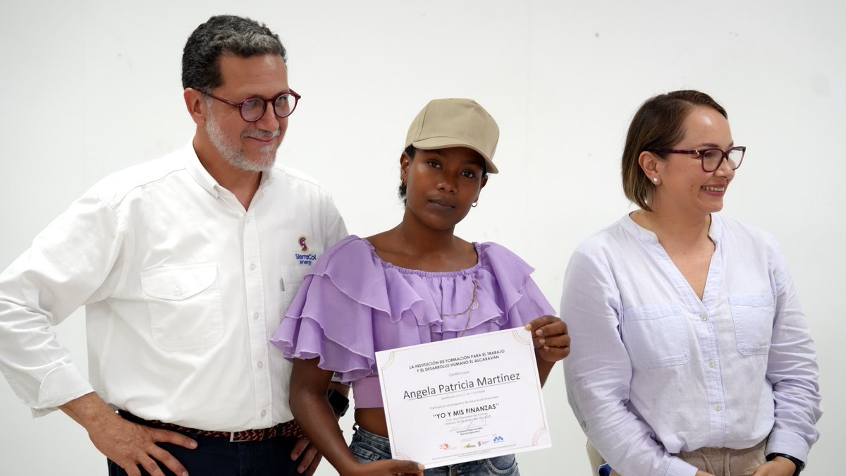 ASOMICROFINANZAS (@asomicrofinanza) on Twitter photo Durante la visita a fundación <a href="/FunAlcaravan/">Fundación El Alcaraván</a> ,se llevó a cabo un reconocimiento simbólico a un grupo de productores rurales que culminaron con éxito su proceso de formación en #EducaciónFinanciera, demostrando que el conocimiento financiero es una herramienta poderosa de cambio. Durante la visita a fundación <a href="/FunAlcaravan/">Fundación El Alcaraván</a> ,se llevó a cabo un reconocimiento simbólico a un grupo de productores rurales que culminaron con éxito su proceso de formación en #EducaciónFinanciera, demostrando que el conocimiento financiero es una herramienta poderosa de cambio.