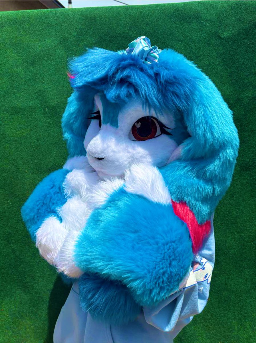 KoboldCorral's tweet photo. This rocket 🚀 popsicle bunny partial is still up for grabs! Claim her at Dealers Den! 
https://t.co/sbi7MMPhX4
#fursuit #fursuitmaker #bunnyfursuit #fursuitforsale #furry #dealersden #furrygirl https://t.co/IIbZx6Kpz5