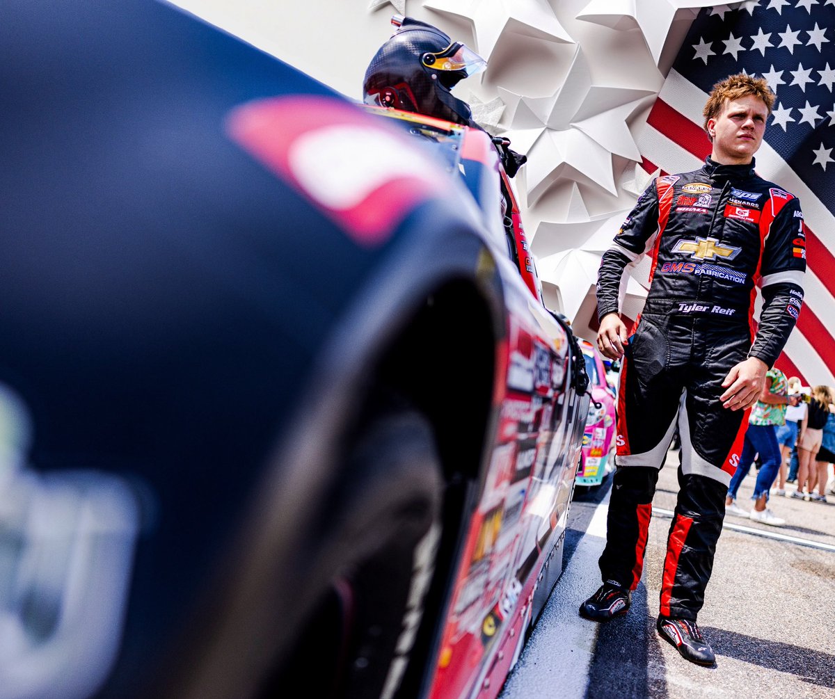 Tyler Reif tweet media