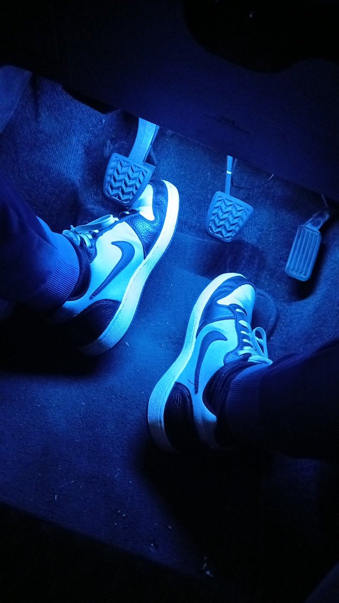 CashMasterLars's tweet photo. Lick this dirty shoes now! Like a little bitch😈

#Findom #FindomNL #Cashmaster #Cashmeet #Alpha #musclebody #Mirror #Shoes #Dirty #God https://t.co/QY80FzUNz7
