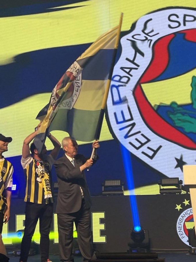 EVLATLARININ CAMİANIN ÇOCUKLAR SANA İHTİYACI VAR BABA GERİ DÖN 
#AzizYıldırımGöreve #AliKocİstifa