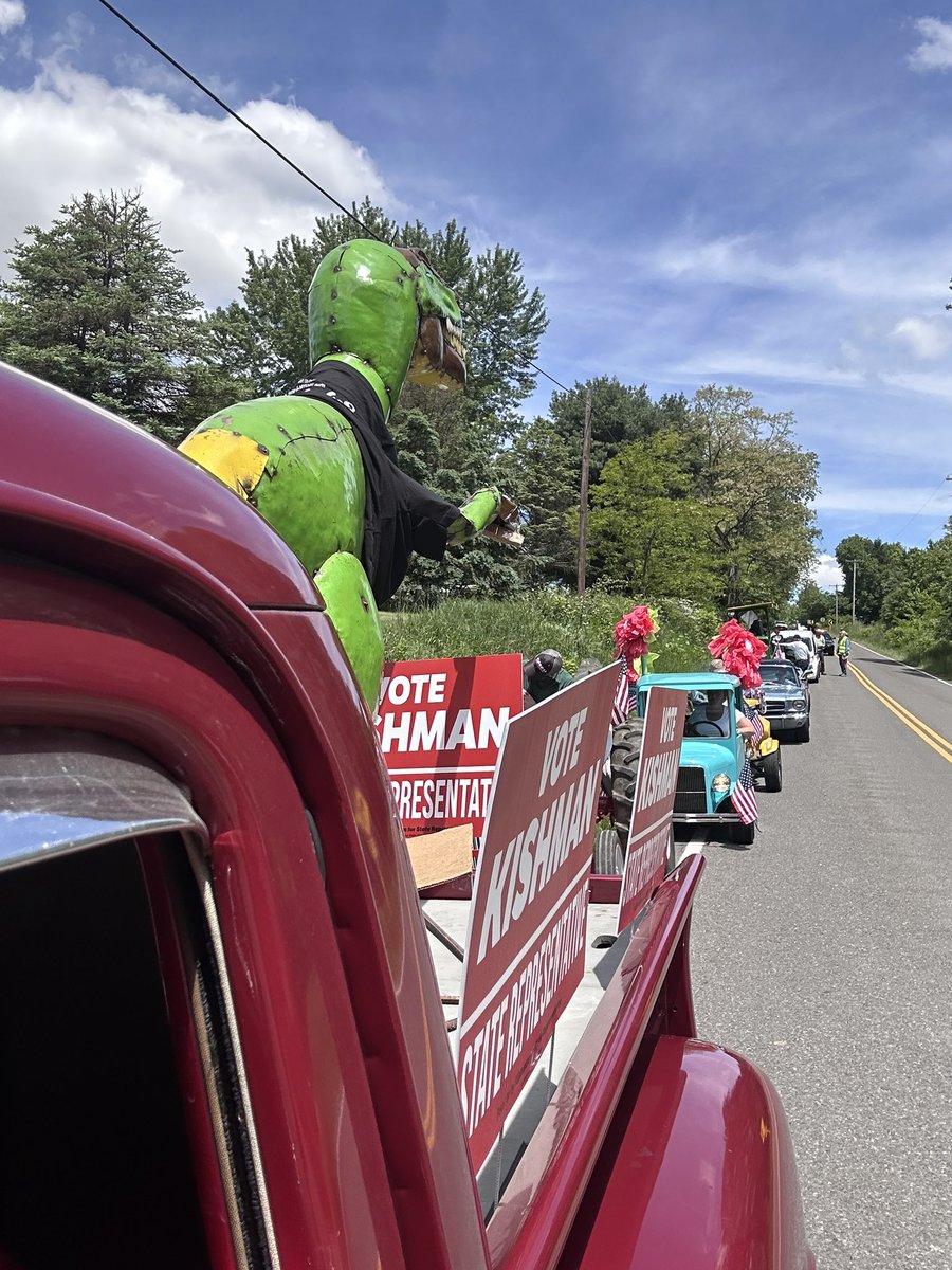 MKishman's tweet image. Paris Township Memorial Day Parade. Thank you to those who made the ultimate sacrifice for our freedom. #OH50