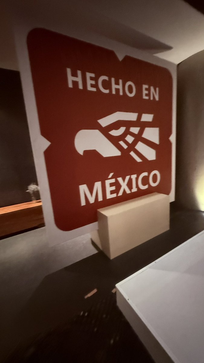 En representación del Secretario de Economía <a href="/m_ebrard/">Marcelo Ebrard C.</a>, hoy tuve el honor de entregar la certificación #HechoEnMéxico a la familia Kalach de Grupo Avante, en presencia de la Secretaria de Desarrollo Económico del <a href="/Edomex/">Gobierno del Estado de México</a> Laura Teresa González Hernández.

Grupo Avante y sus