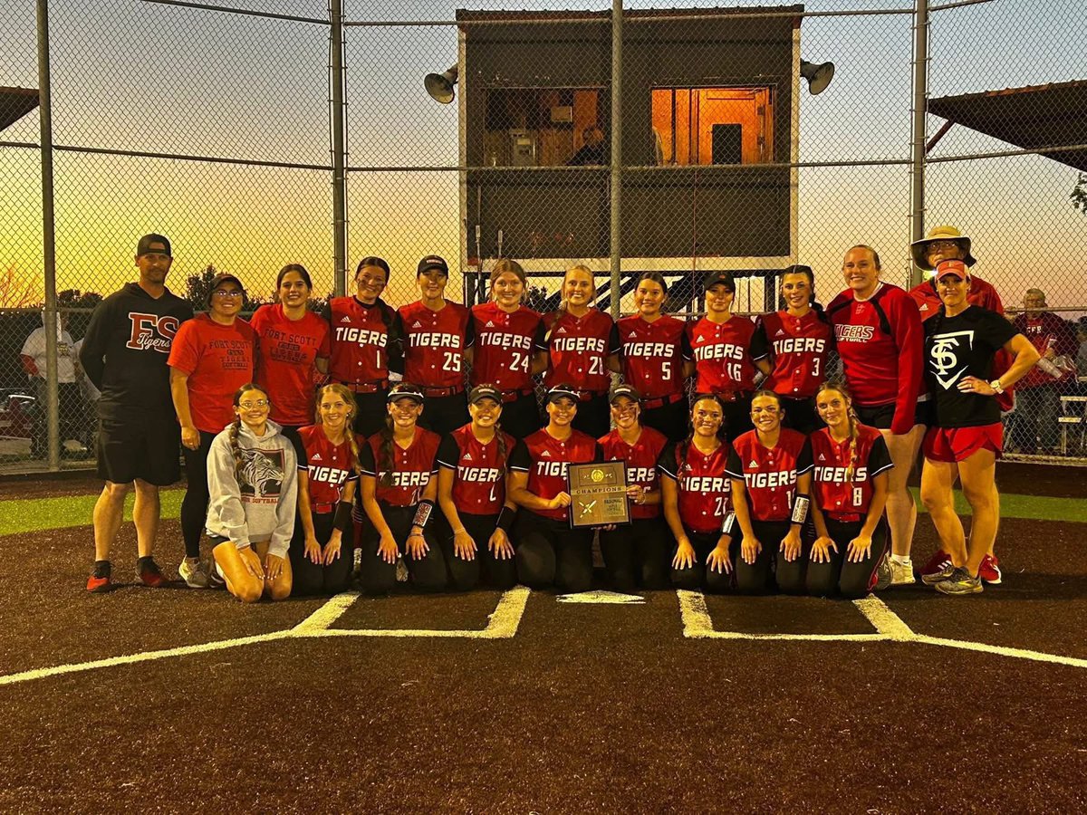 FSTigersoftball (@fstigersoftball) on Twitter photo Wednesday 5/27/2025:
Tigers State Send Off to Salina
-Depart from FSHS @ 1:00pm. Girls will need to arrive 12:15-12:30ish to take pictures/load and wave goodbye.
<a href="/KODESports/">Four States Sports Report</a> <a href="/JohnDales_/">John Dales</a> Wednesday 5/27/2025:
Tigers State Send Off to Salina
-Depart from FSHS @ 1:00pm. Girls will need to arrive 12:15-12:30ish to take pictures/load and wave goodbye.
<a href="/KODESports/">Four States Sports Report</a> <a href="/JohnDales_/">John Dales</a>