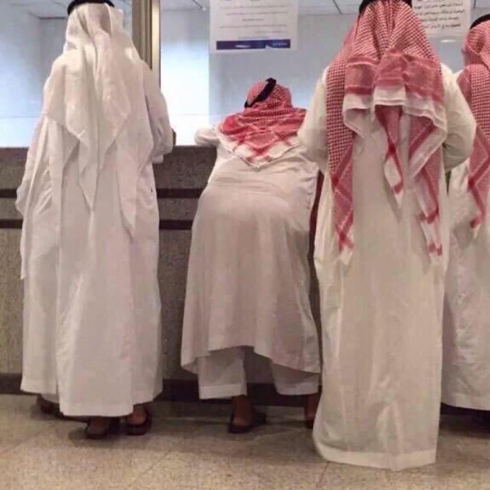 يقولون عندهم لاعب مغربي حلاق .. 

ممكن تشيك لي عليه ؟ 

#الهلال_القادسيه